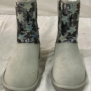 Ugg Boots Women's Size 8 NEW